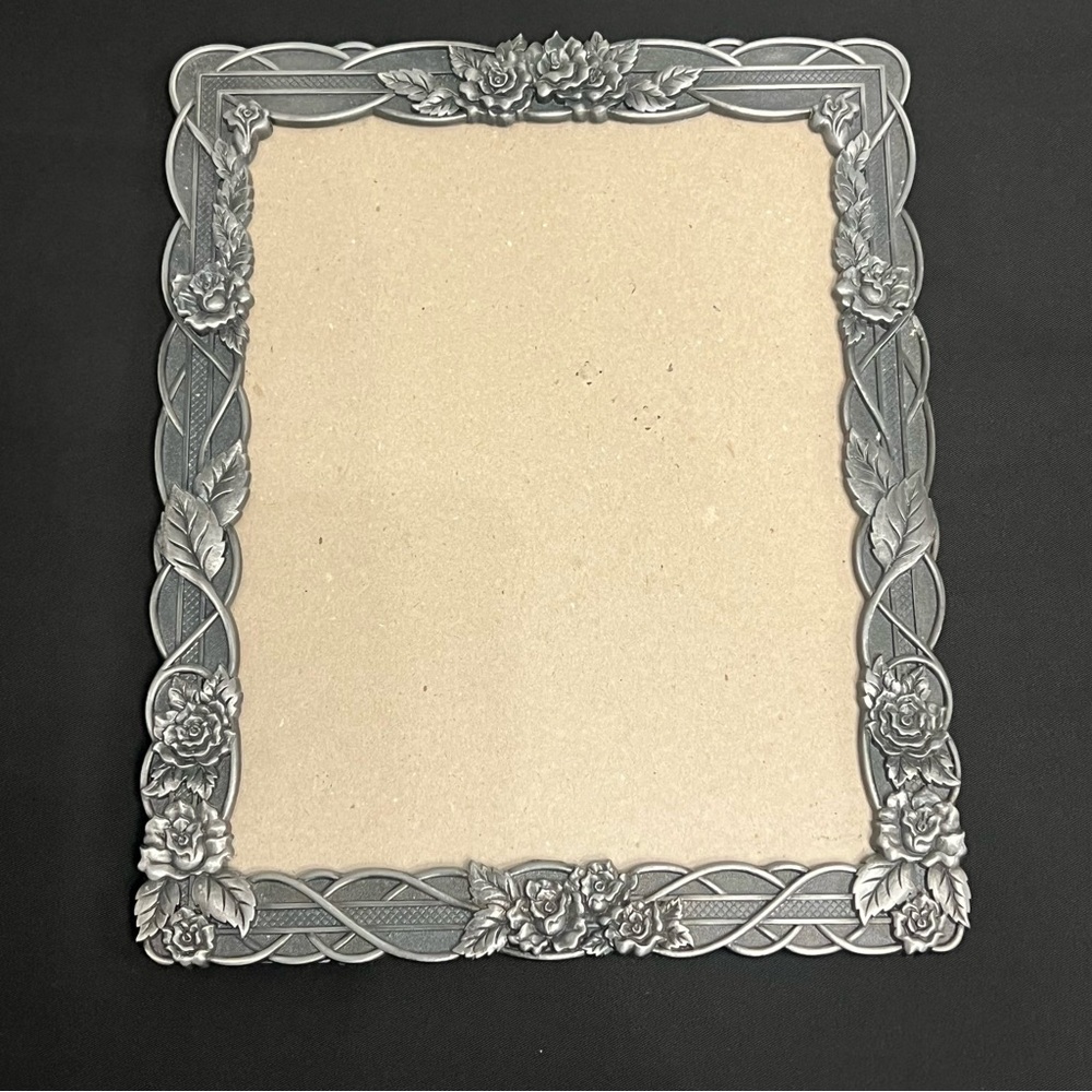 Elegant Silver Floral Photo Frame